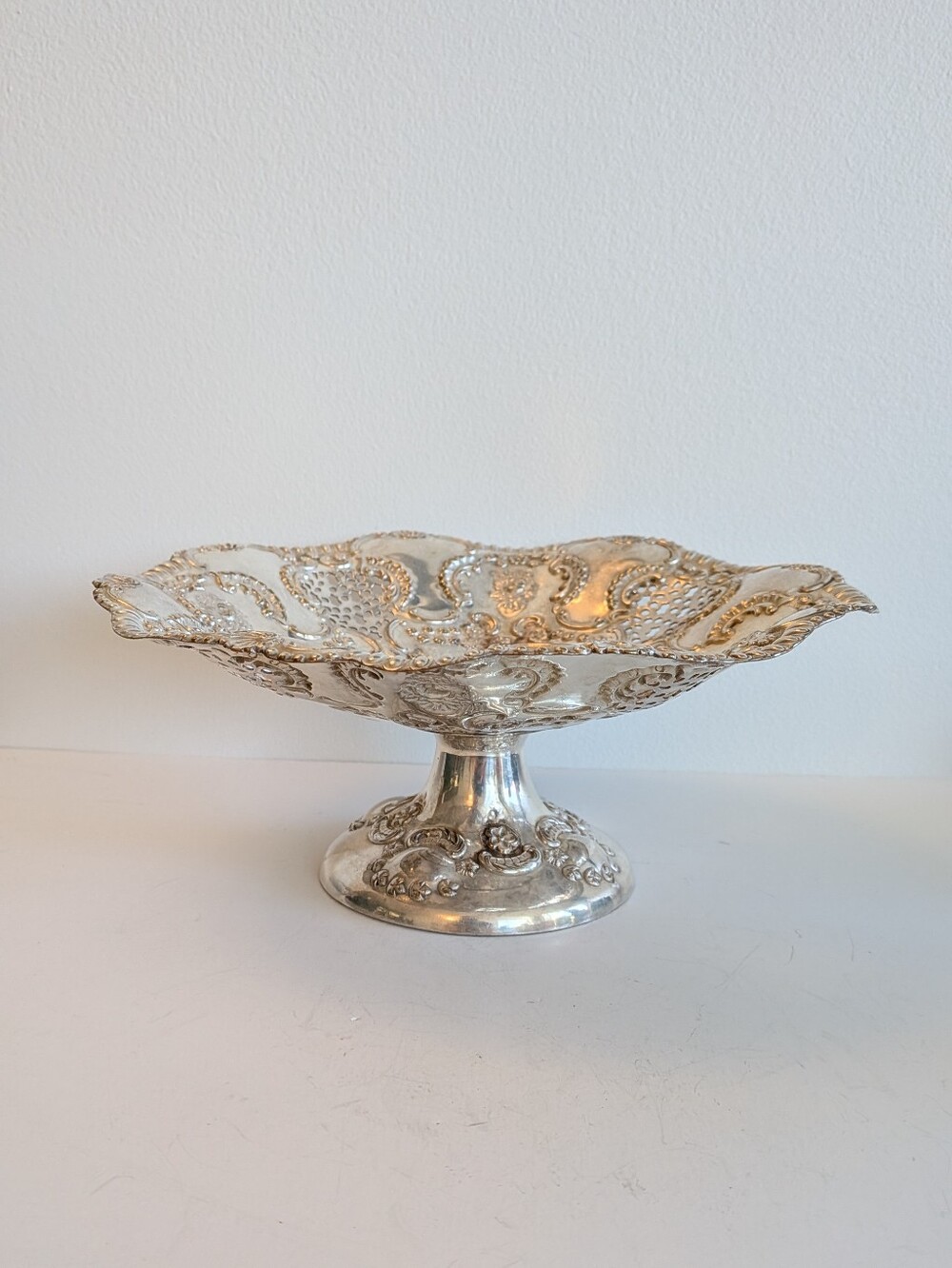 Mappin & Webb Silver Plated pedestal centerpiece dish ornate repoussé scrolled
